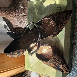Leopard print heel
